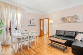 Spacious modern flat in the centre of Madrid - Infantas